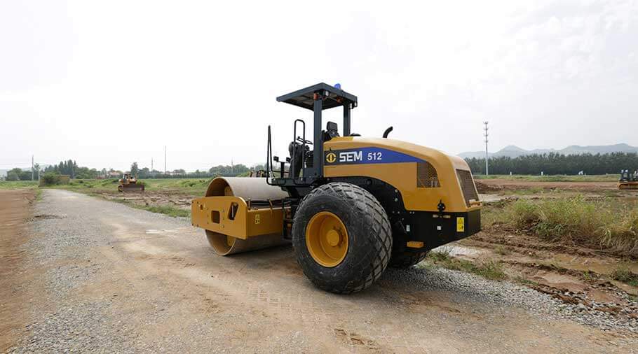 Used soil compactor for sale (bahrain)