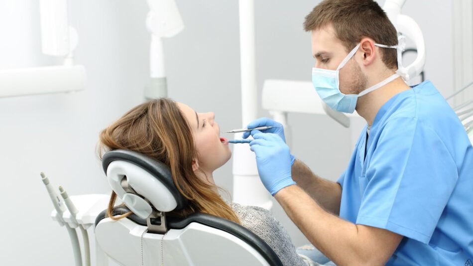 How to Prepare for Your First Visit to a Cosmetic Dentist