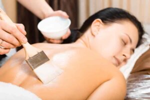 How Does Back Facial Treatment Cleanse Deeply?