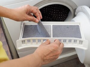 Cleaning Dryer Lint Trap