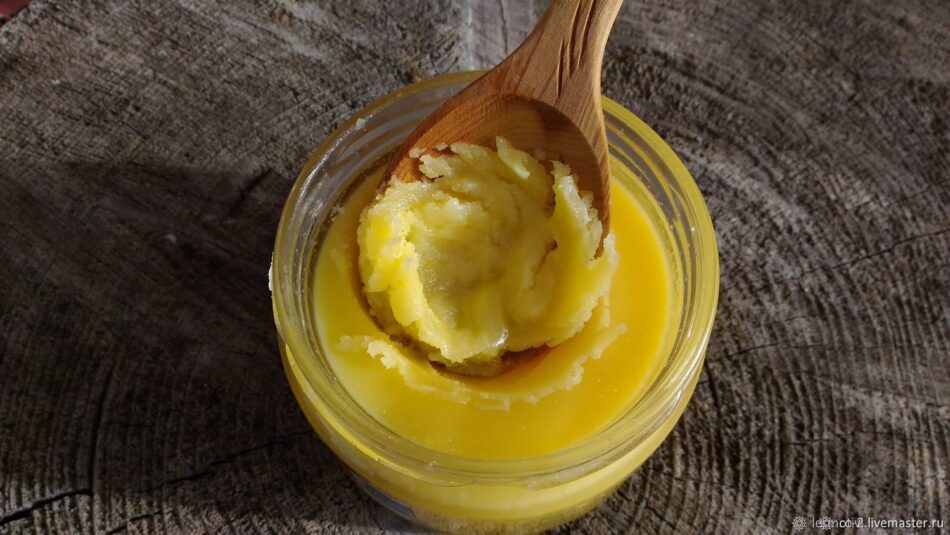 Desi Ghee Benefits: From Better Digestion to Glowing Skin