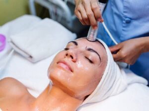 What Are The Benefits Of A Hydrafacial For Aging Skin?