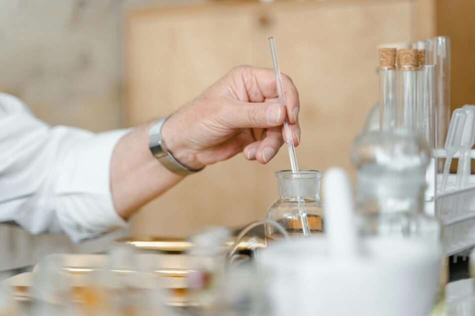 From Notes to Emotions: The Psychology Behind Perfume