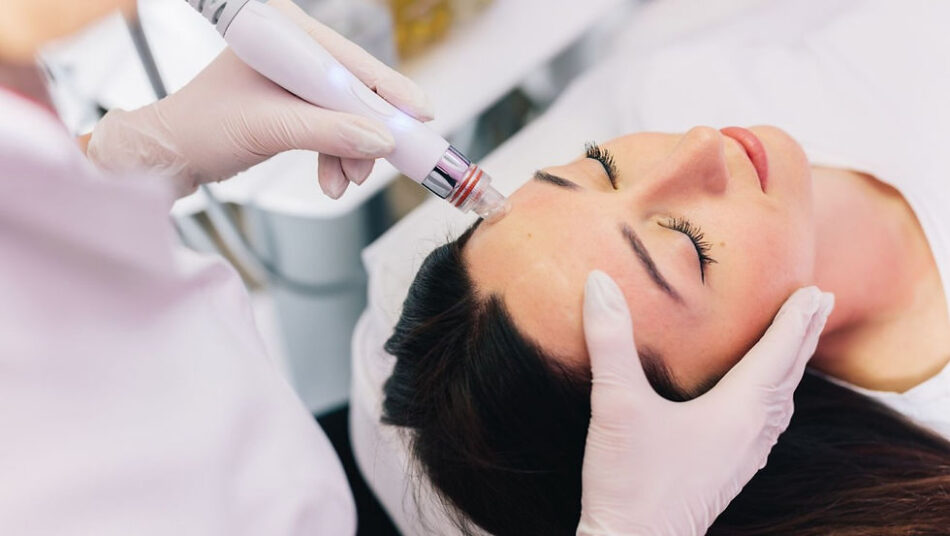 How Exosome Therapy Combats Aging and Wrinkles