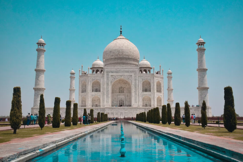 Tours From Delhi to Agra Taj Mahal