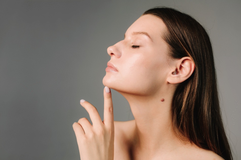 Nefertiti Lift in Dubai