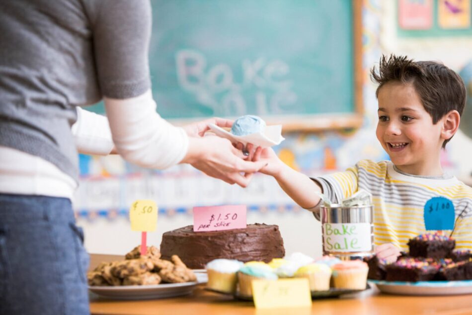 How Fundraising Companies Help Schools Compete for Attention in the Fall