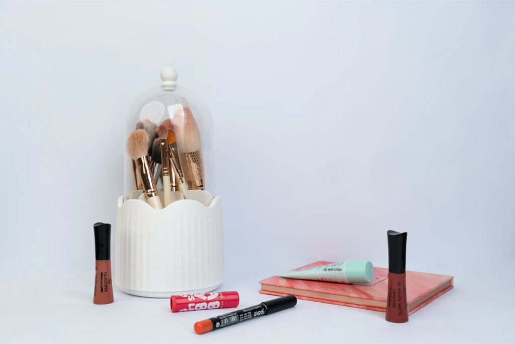 Moveable Glass Pouch