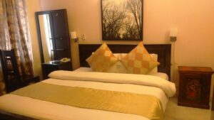 Service Apartments in Delhi