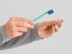 cleaning tips for nylon splints
