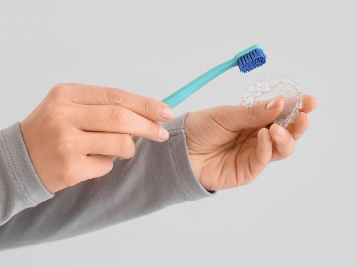 cleaning tips for nylon splints