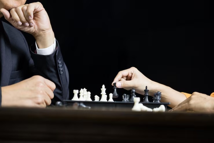 Chess tactics and opening strategies on a chessboard for online play