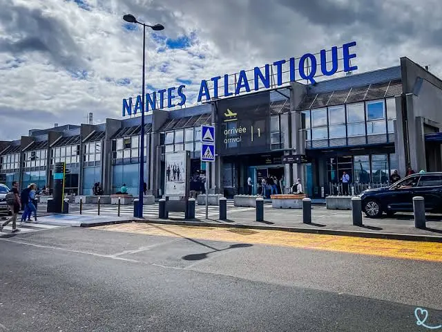 Aéroport Nantes Atlantique : Guide Complet du Voyageur