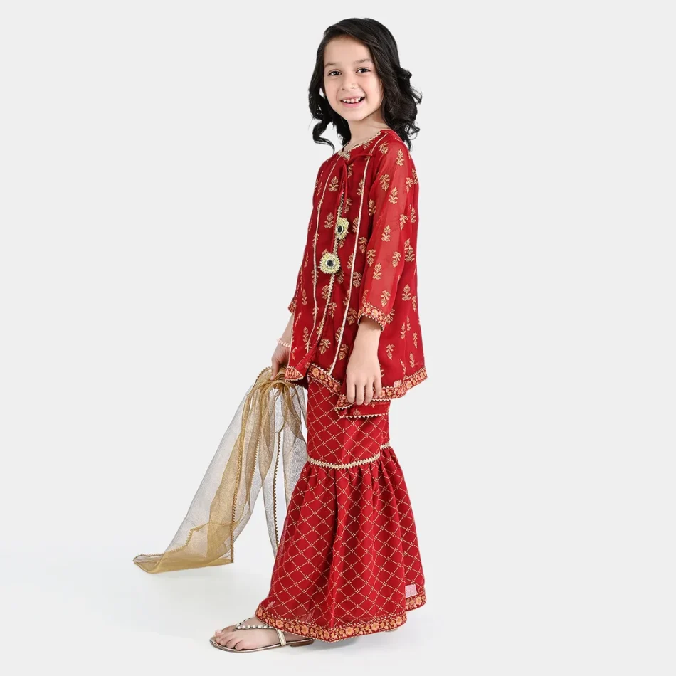 Girls Suits In Lawn, Cotton And Chiffon Fabrics
