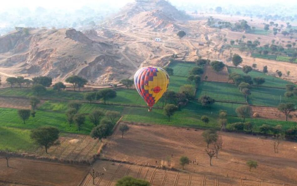 romantic hot air balloon ride