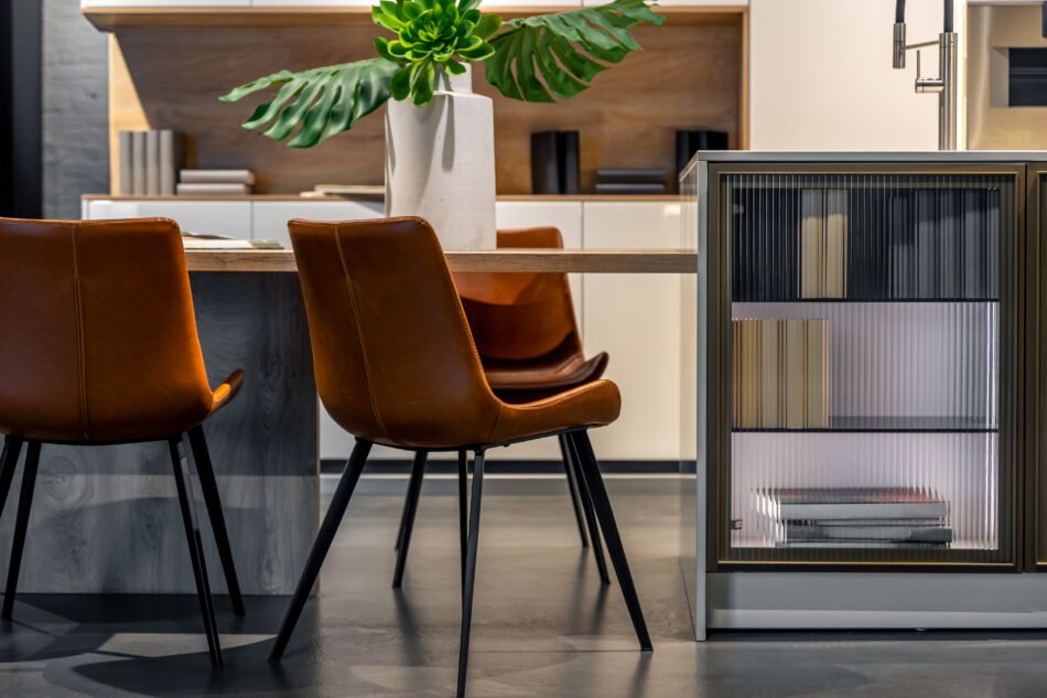 Buy Office Furniture Online in Riyadh Without Overspending