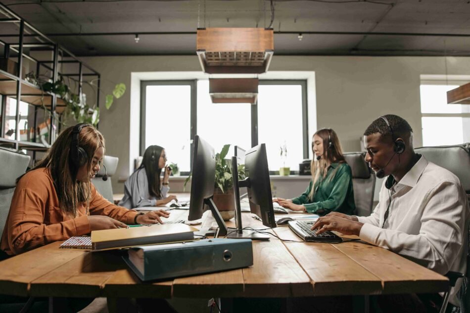Ecommerce Contact Center