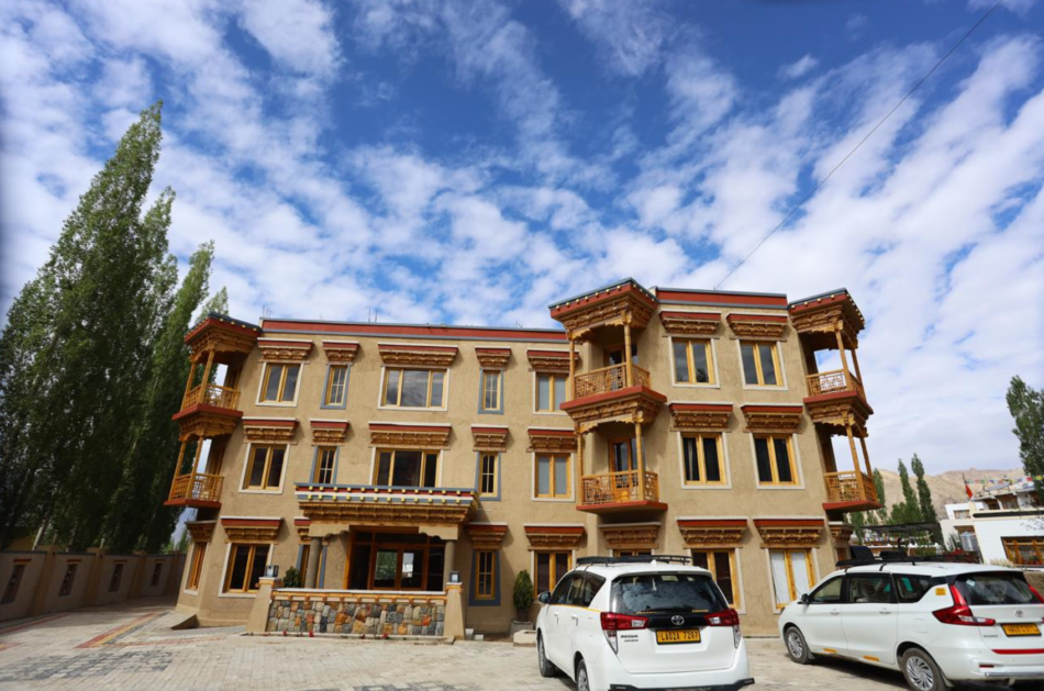 best hotels in leh