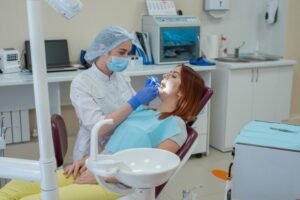 best dental clinic in Vile Parle West